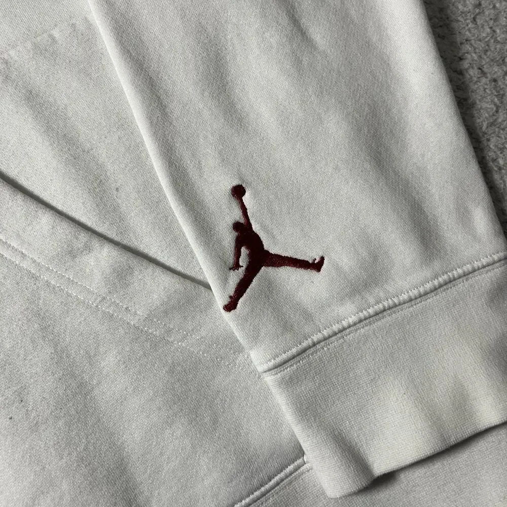 Air Jordan Hoodie Mens XL White Jumpman Holiday Sweatshirt Hanging Shoes Logo